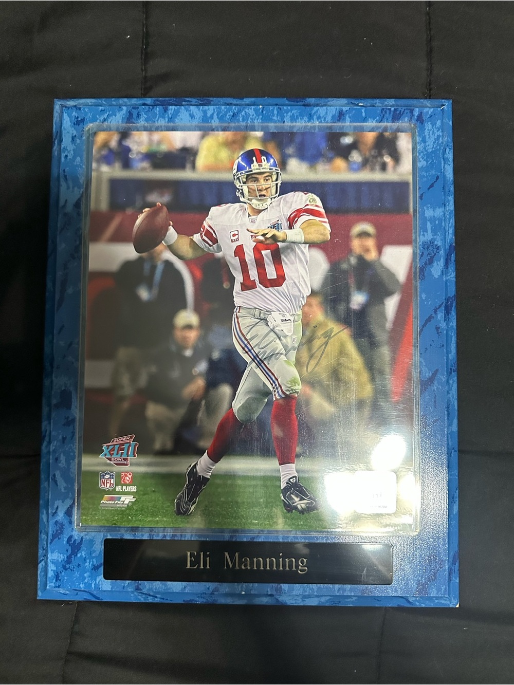 Eli Manning Autograph 8 x 10 Photograph Plaque COA Amazing Condition NYG NFL